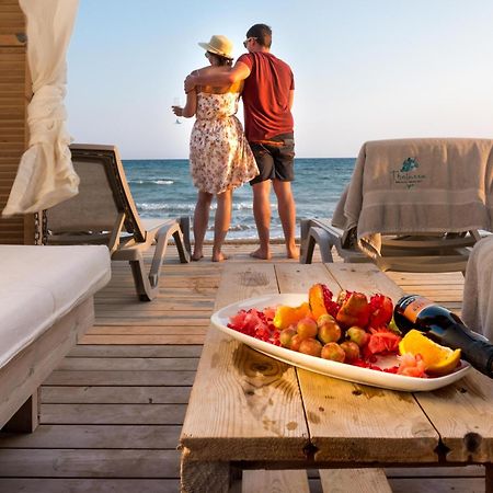 Paradise Beach Front Resort Vokolidha Esterno foto