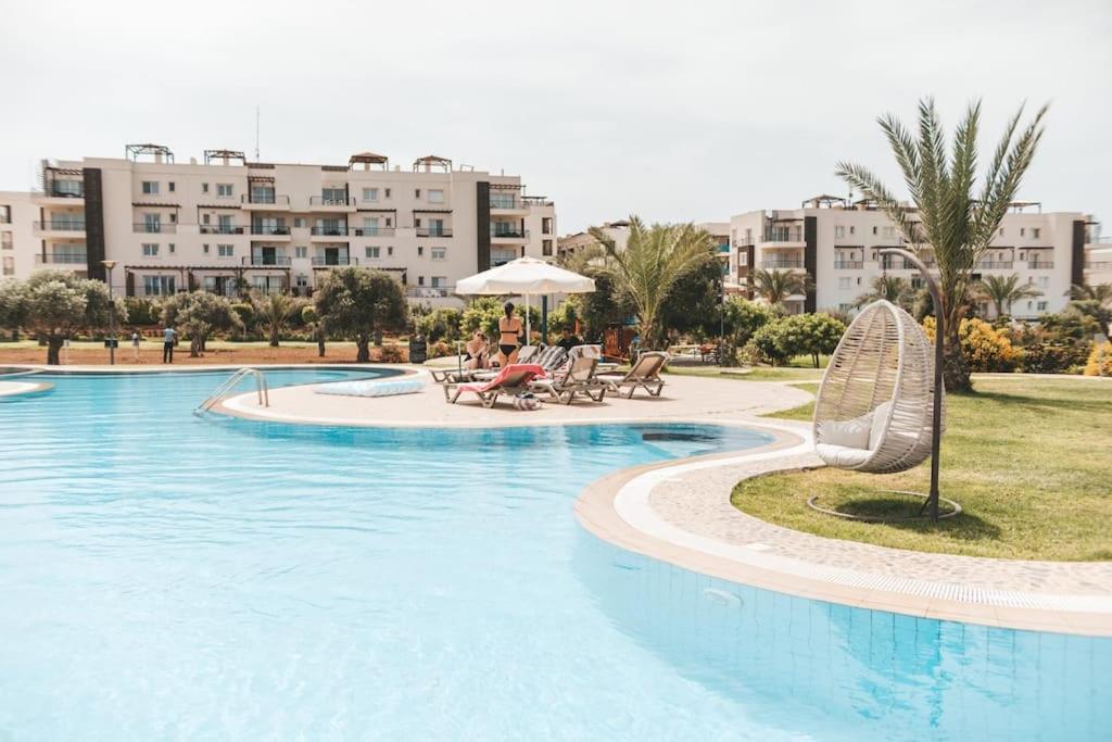 Paradise Beach Front Resort Vokolidha Esterno foto